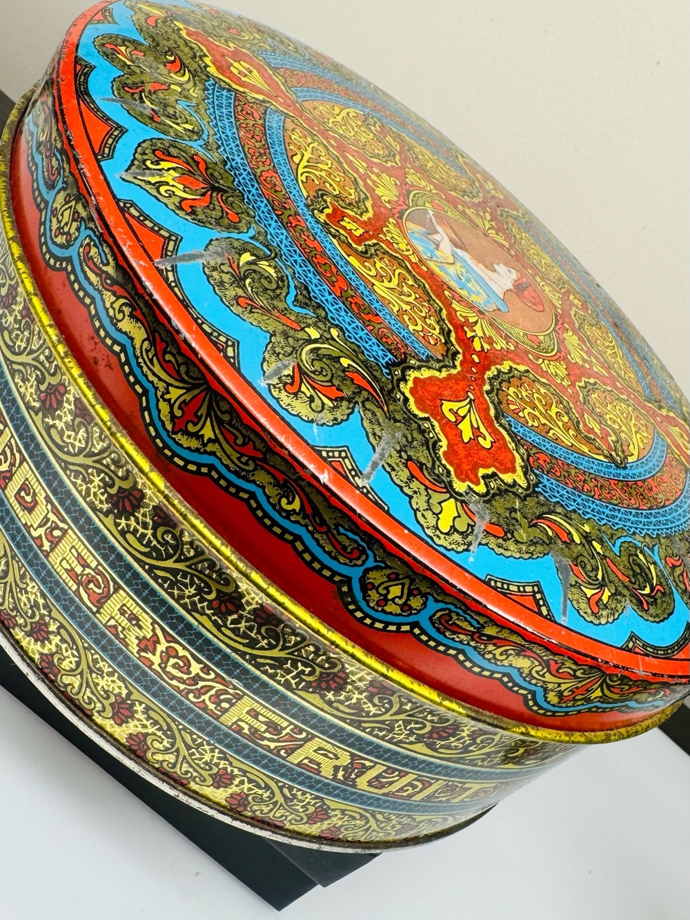 Vintage Wonder Bread '60's Round Tin Accent Box in Red & Blue